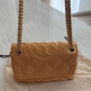 Chic Tory Burch Fleming beautiful purse